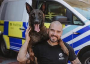 Reportage politiehonden: ‘Ik ben meer bij mijn hond dan bij mijn vrouw en kinderen’