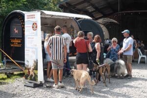 Hondenbar on tour: Lekkers en leuks voor beestje en baasje